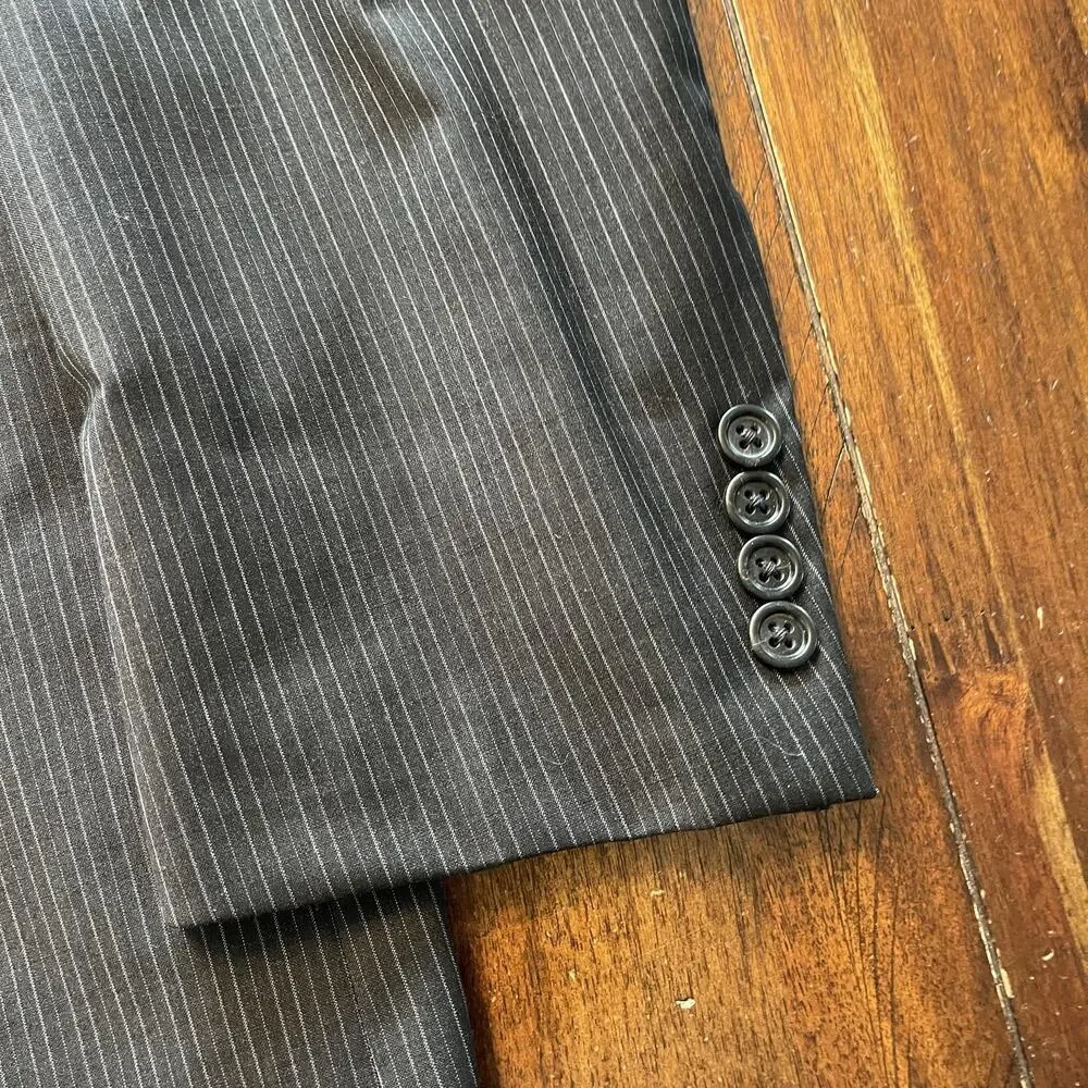 Vintage Burberry London Sport Coat Mens 44R Gray Pinstripe Wool 3 Button Blazer